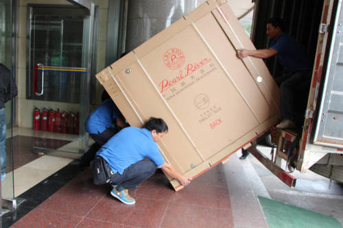 鹰潭钢琴贵重工艺品无忧运